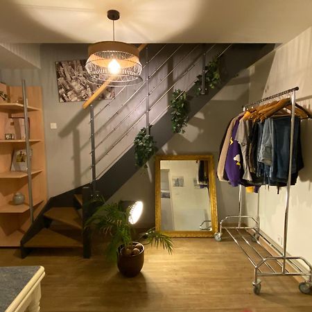 Chambre En Duplex, Entree Autonome, Sdb Privative タヴェルニー エクステリア 写真